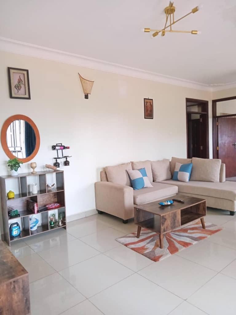 The Abode Apartments Lake View & Breakfast Suite Near Beach Entebbe Eksteriør bilde