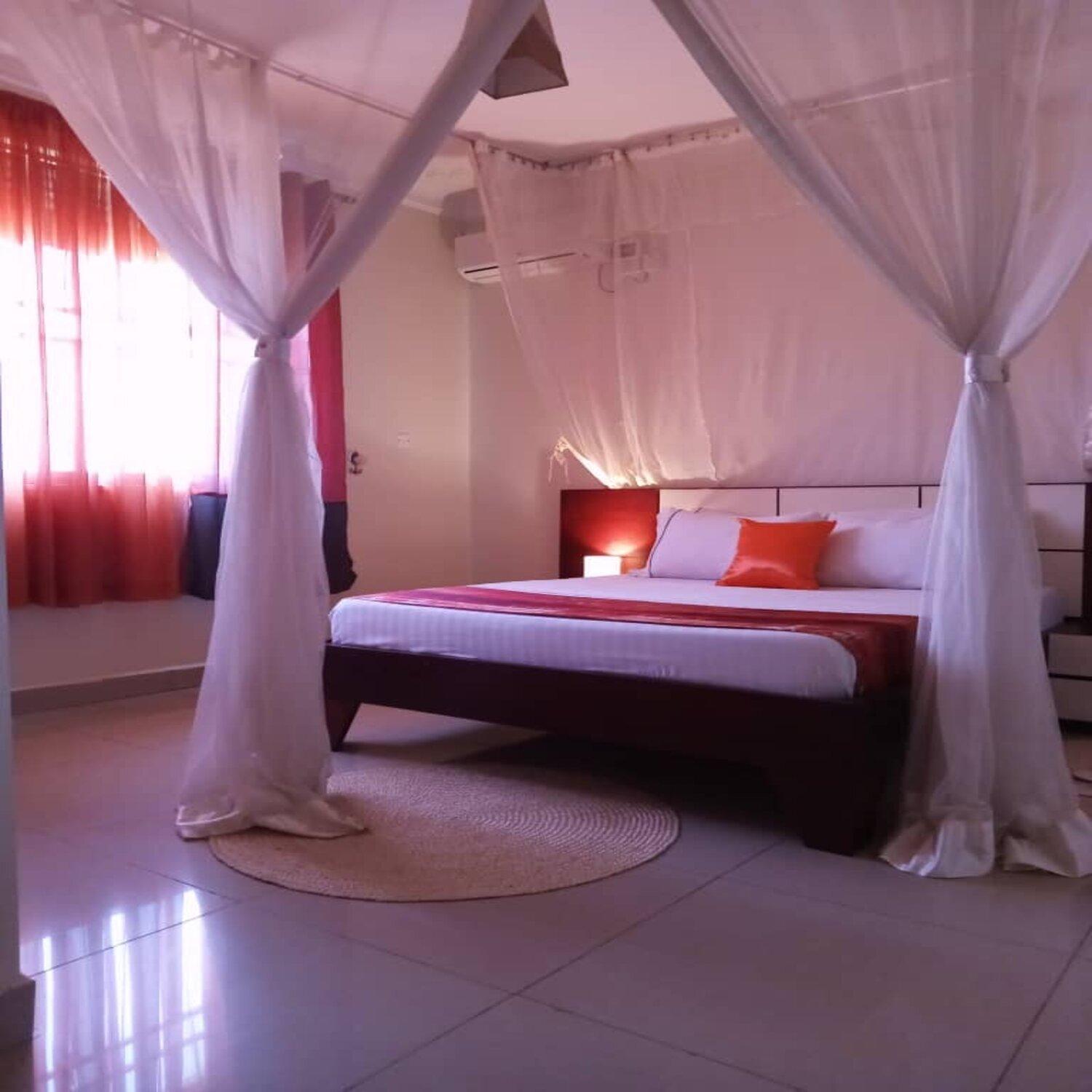 The Abode Apartments Lake View & Breakfast Suite Near Beach Entebbe Eksteriør bilde
